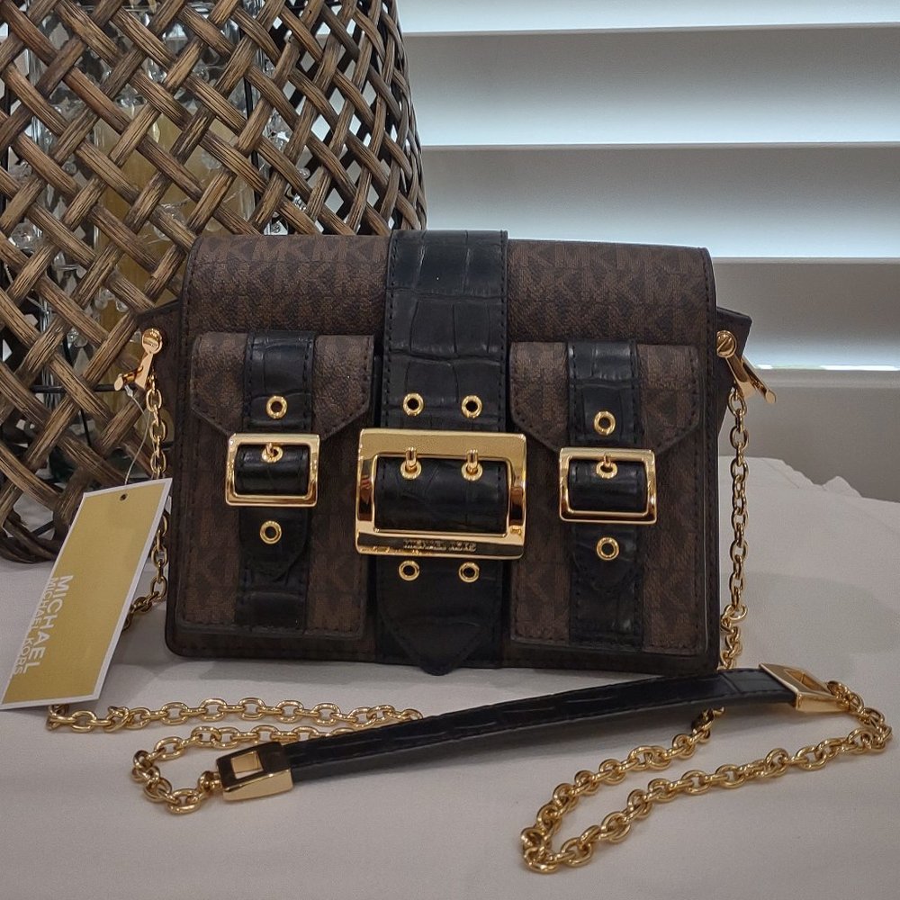 Michael Kors Hayden Brown / Black MD Pocket MSGR- Hard to Find - Picture 4 of 8